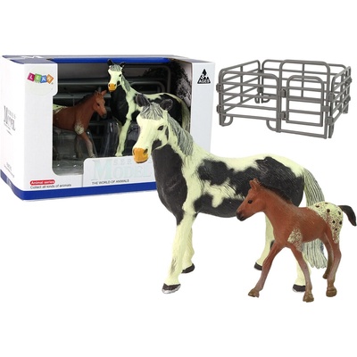mamido Sada 2 figúrok kone usadlosť kôň žriebä