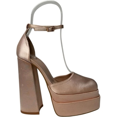 Chic Сандали Chic Women's Closed-Toe Platform Heeled Sandal - Champagne