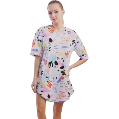 Свежа нощница в бяло с цветен десен