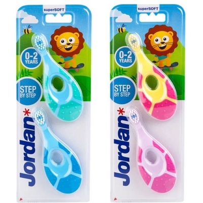 Jordan Комплект четки за зъби с гризалка, 0-2 години, 2 броя, асортимент
