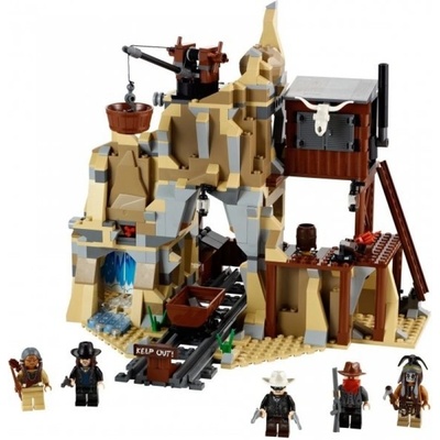 LEGO® The Lone Ranger 79110 Přestřelka ve stříbrném dole