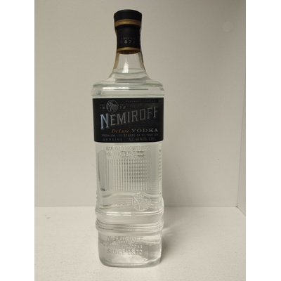 Nemiroff De Luxe 40% 1,75 l (holá láhev)