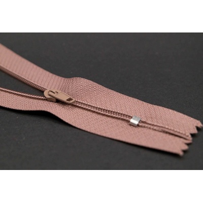 Nedeliteľný jemný plastový špirálový zips (veľkosť číslo 3) rôzne farby - dĺžka 12 cm - 60 cm 18 cm Svetlo hnedá 2