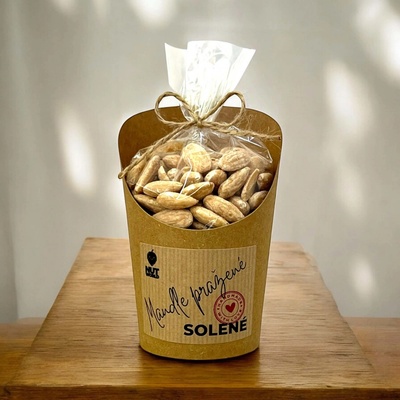 Nutworld Mandle loupané pražené solené v celofánku a kelímku 180 g