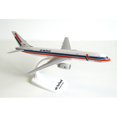 PPC Holland Boeing 757 27B Air Holland Snap Fit 1:200