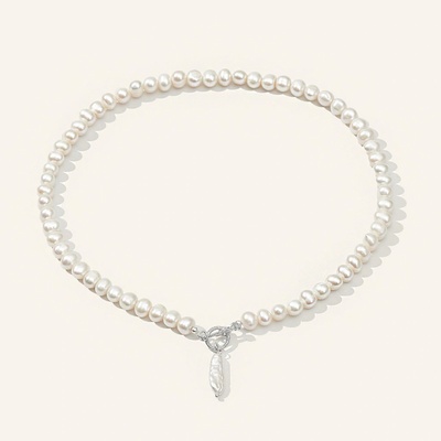 SilveAmo Bílý perlový choker K016