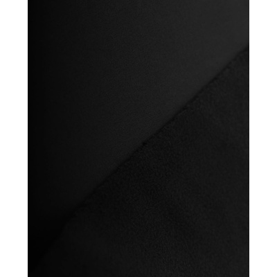 Zvyšok látky: zimný fleecový softshell, čierna farba 1,5 m