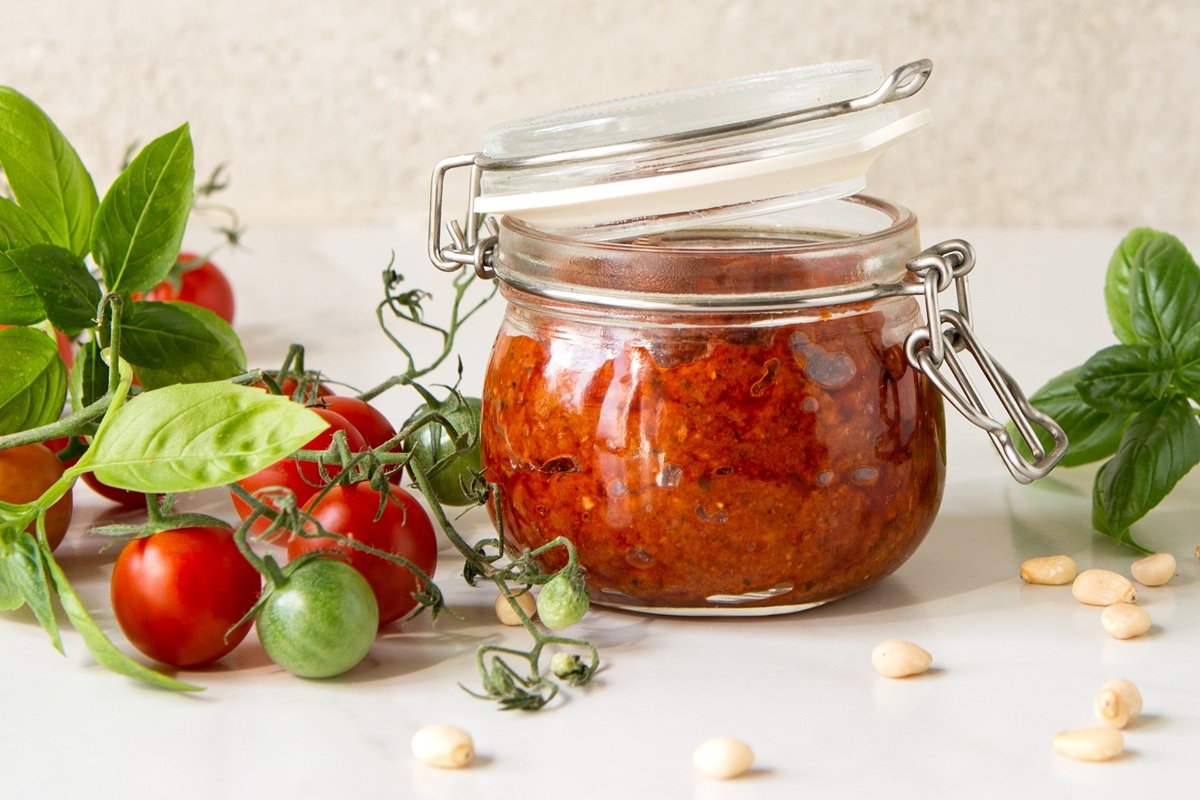 Domáce paradajkové pesto zo sušených paradajok