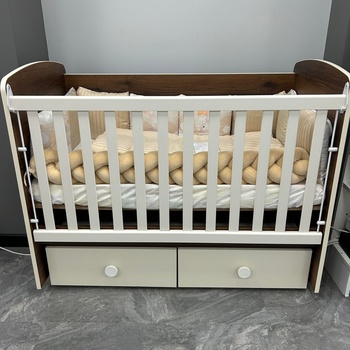 Дейзи Нов Бебешка кошара Тони 60/120 с подвижна решетка дъб масима + крем