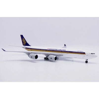 JC Wings A340-541 Singapore Airlines 2000s Colors w. Leadership tittles 1:200