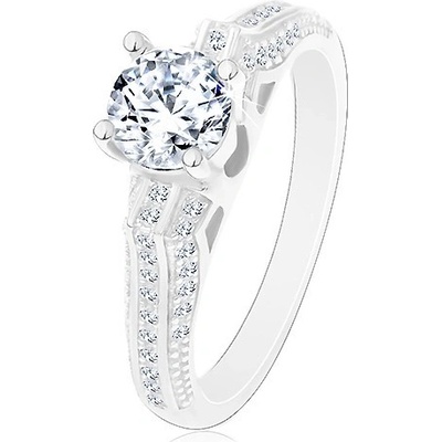 Šperky eshop zásnubní prsten stříbro 925 třpytivá ramena s tenkými liniemi čirý zirkon J17.06