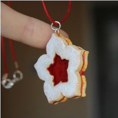 Prosperk Řetízek s přívěskem fimo - linecká kytička pětilistá S1869