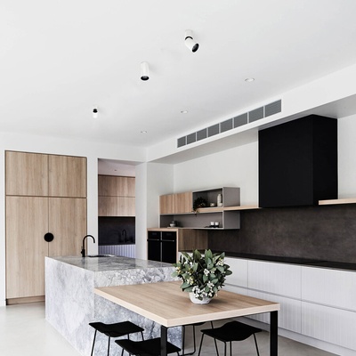 Енергийно ефективен led спот move out - Стилно осветление за дом, офис и търговски пространства (1113)