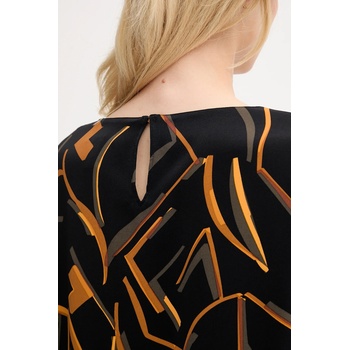 Joseph Ribkoff Блуза Joseph Ribkoff дамска в черно с десен 253238 (253238)