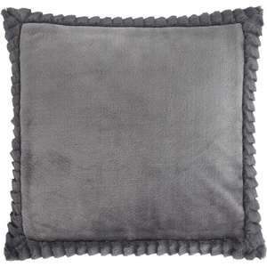 Catherine Lansfield Dekorační polštář 55x55 cm Velvet and Faux Fur - Catherine Lansfield (DS/54492/W/CU55/CHC)