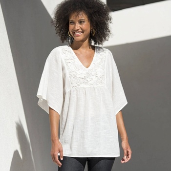 Tunika s čipkou a širokými 3 4 rukávmi ražná