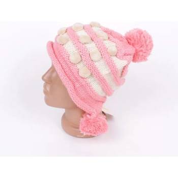 Светлорозова плетена шапка декорирана с бежови топчета и розови помпони
