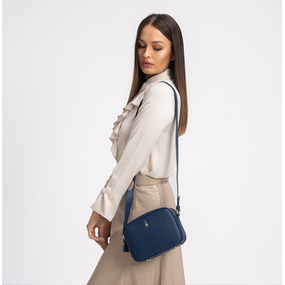 Dámska kožená stredná crossbody kabelka stredne modrá Wojewodzi 31865/FD37