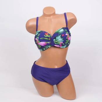 Image 1 of Тъмносин бански с розово фламинго и зелени листа - С