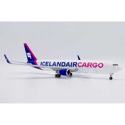 JC Wings B767-304ERBCFWL Icelandair Cargo Magenta Tail design Named Grímsey 1:200