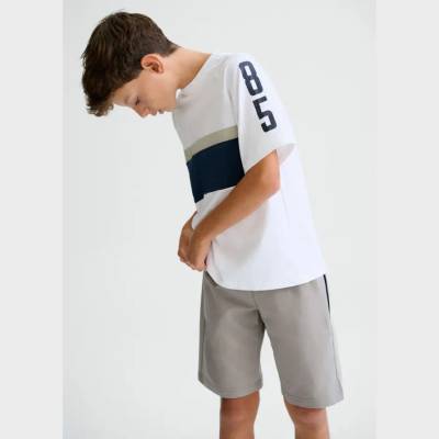 Mayoral Комплект бяла тениска с принт "85" и къси панталони в бежово за момче Mayoral
