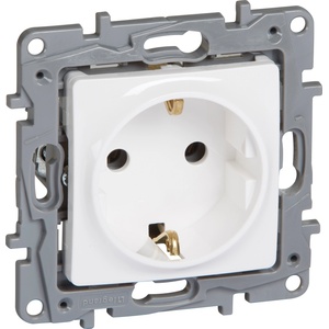 Legrand Контакт шуко niloe 16a бял (m019998)