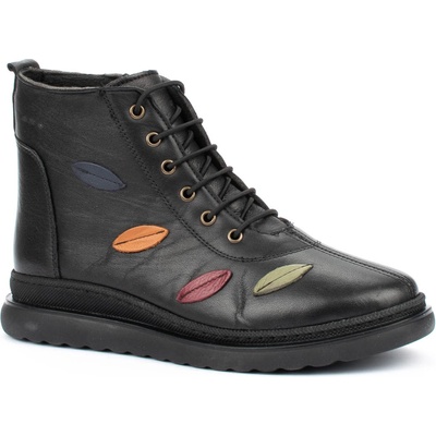 Дамски черни боти от естествена кожа на равна подметка