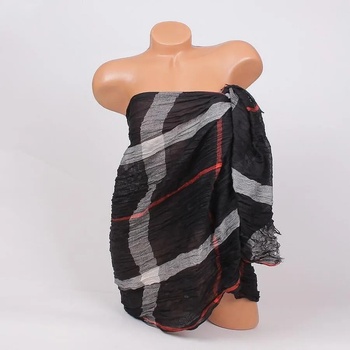 Image 1 of Парео за плаж в черно на квадрати