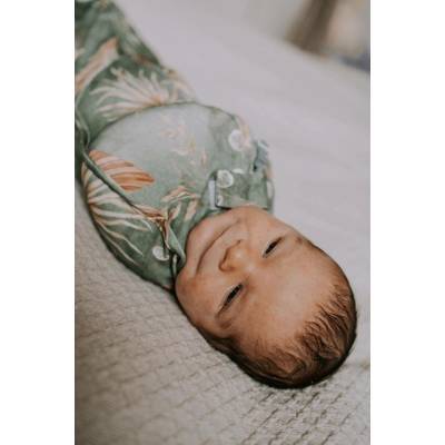 Sleepee Zavinovačka First Step Swaddle s čepičkou Bohemian Green