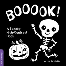 Booook! a Spooky High-Contrast Book A High-Contrast Board Book That Helps Visual Development in Newborns and Babies While Celebrating Halloween Ho JannieBoard Books