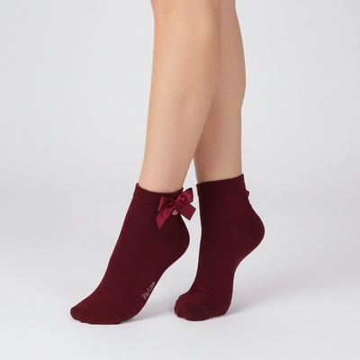 Дамски памучни чорапи в цвят бордо с панделка и перла