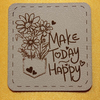 Štítok - make today happy Materiál/farba: Biela koženka