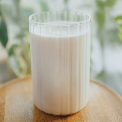 SOJKA Sójová svíce ve váze Aura bez vůně 800 g