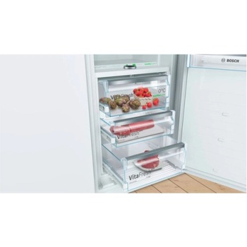 Bosch KIF82PFE0