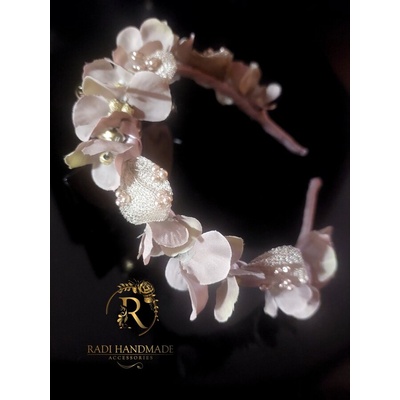 Radi handmade Дизайнерска диадема с светло розови хортензии (904)