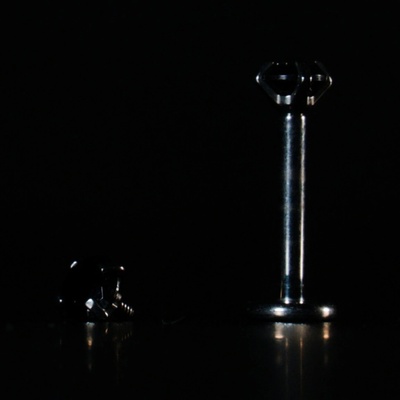 CryptoEshop Titanová koncovka labret s černým zirkonem 3 mm P009-093
