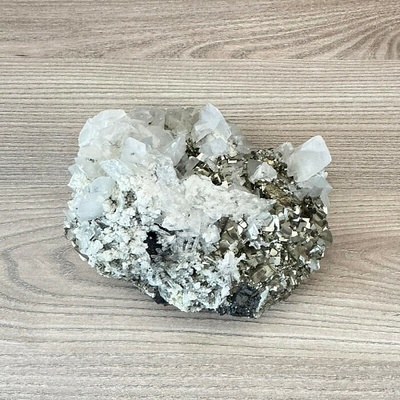 Nefertitis Pyrit, kalcit, galenit drůza Kosovo 16 NF64351 - cca 14 x 10 cm, 1946 g
