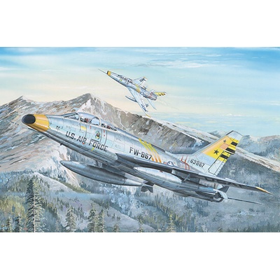 Trumpeter North American F-100F Super Sabre 1:32