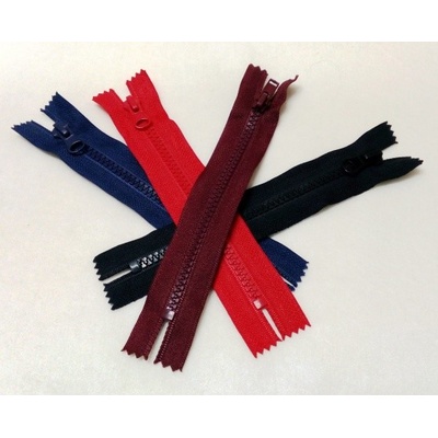 Zip kostěný 18 cm