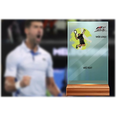 Skleněná trofej na dřevěném podstavci Tenis Výška: 15 cm