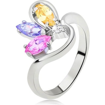 Šperky eshop prsten stříbrné se zvlněným ramenem a zirkony zrníčkového tvaru L12.08