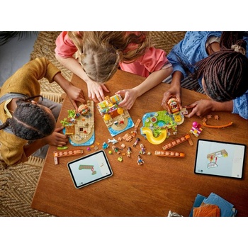 Image 1 of LEGO® Friends - Family Vacation Beach Resort (42673)