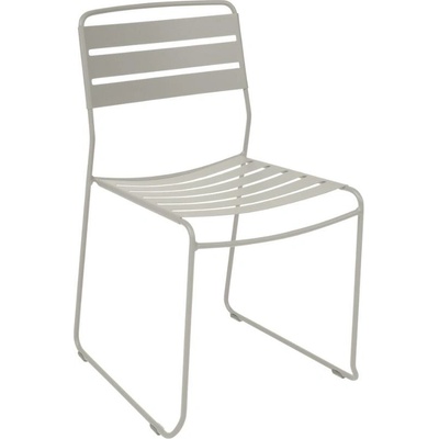 Fermob Surprising Světle šedá kovová stohovatelná zahradní židle