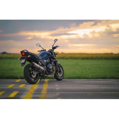 Tandemová jazda na letisku na motorke Suzuki BANDIT