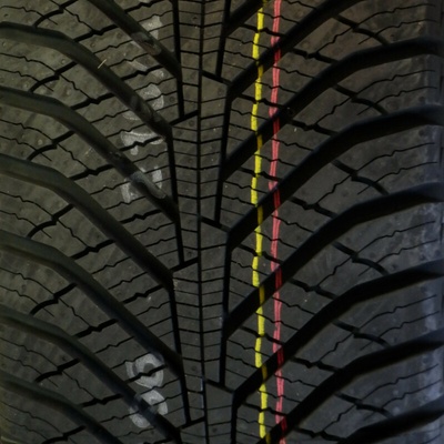 Kumho Solus 4S HA31 145/80 R13 75T