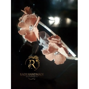 Radi handmade Диадема с оранжеви цветя и сиви листа (095)