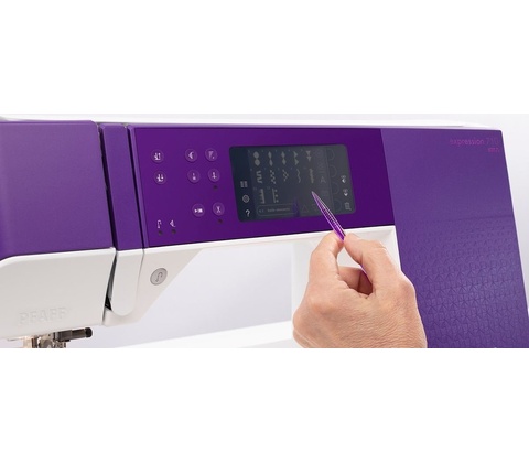 Pfaff Expression 710