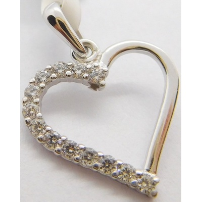 Klenoty Budín Zlatý přívěsek z bílého zlata se zirkony srdíčko HK3254