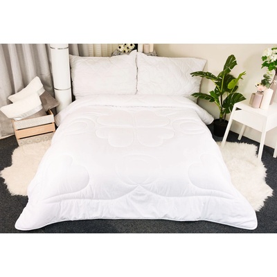 Aaryans prošívaná přikrývka COMFORT celoroční 200x220