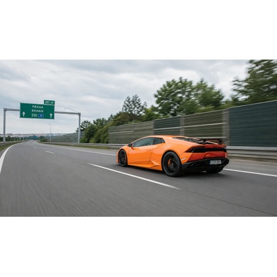 Jízda v Lamborghini Praha 1 osoba Videozáznam 20 minut